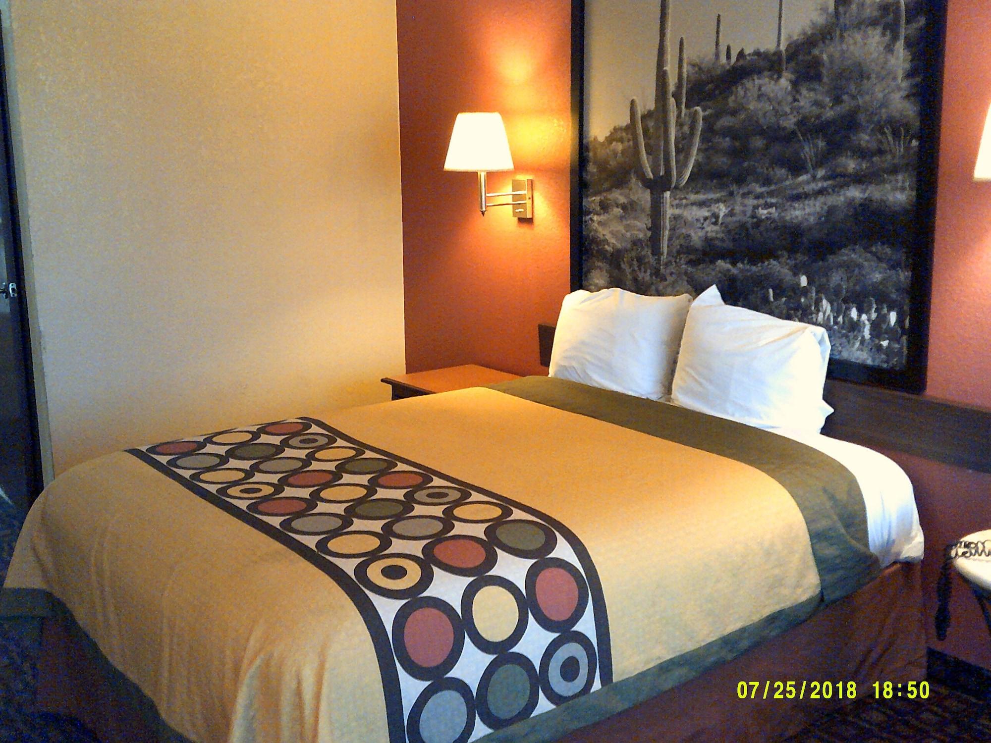 Hotel Super 8 By Wyndham Tucson Downtown Convention Center Exterior foto