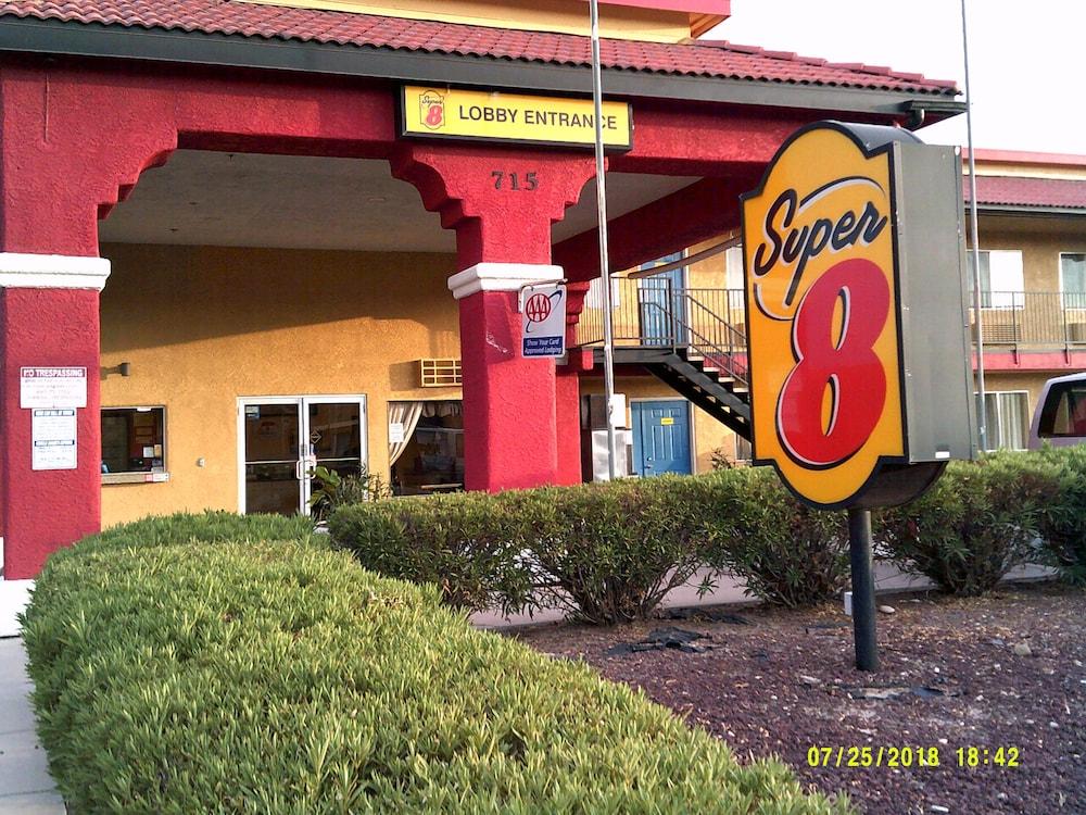 Hotel Super 8 By Wyndham Tucson Downtown Convention Center Exterior foto